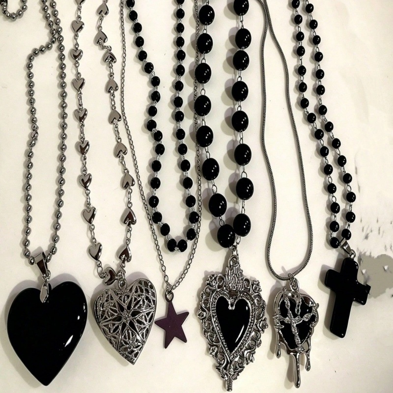Layered Pendant Necklace Aesthetic - 6Pcs Gothic Layered Necklace Set Black