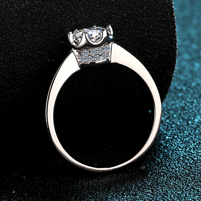 Moissanite Engagement Ring 1 Carat - Exquisite Platinum PT950 Brightly 1-Carat Mossanite