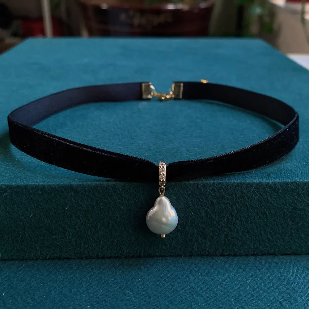 Black Velvet Ribbon Choker Irr - đánh giá và giá Pearl Choker Necklace Vintage