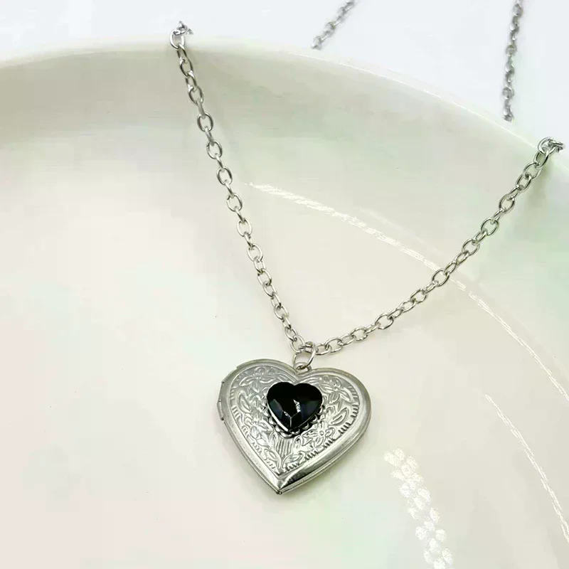 Fashion Baroque Vintage Heart- - đánh giá và giá Heart Locket Necklace Photo