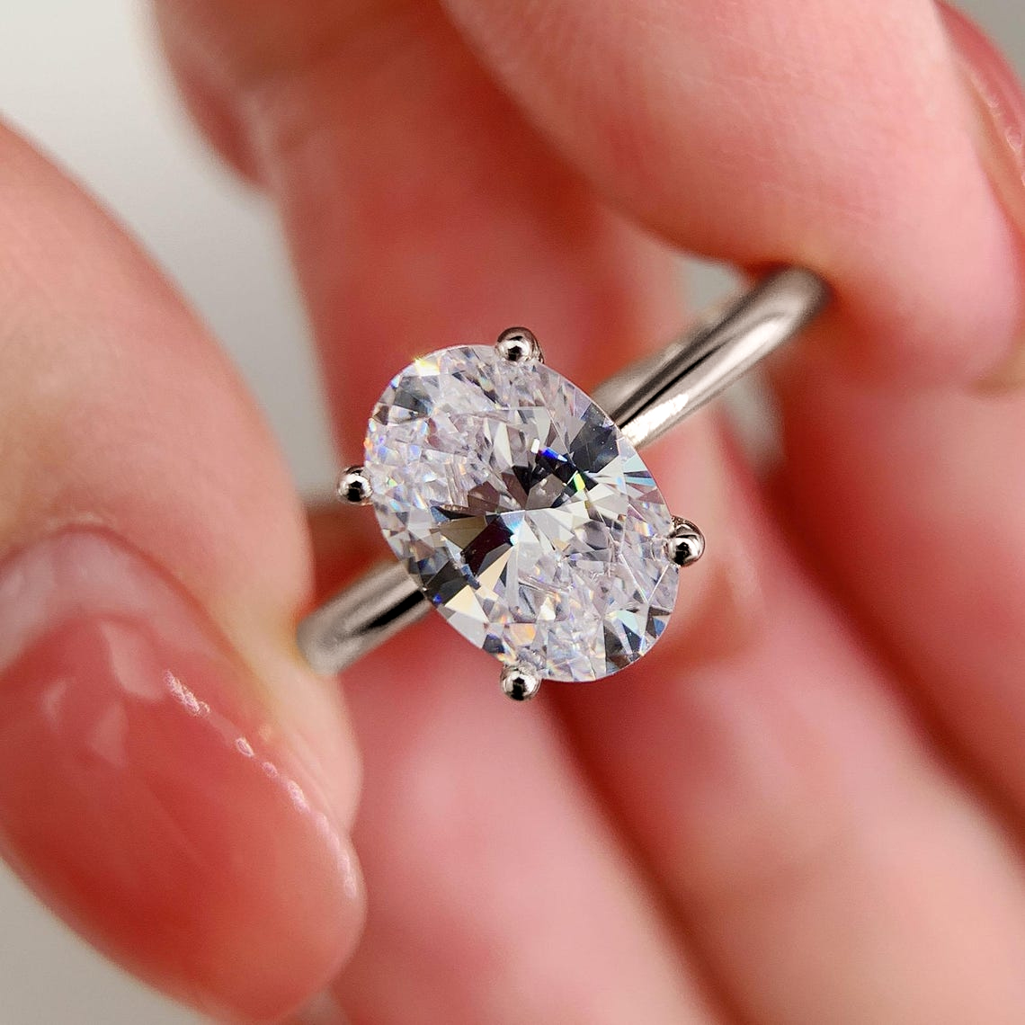 1/2/3 Carat Oval Cut Moissanit - đánh giá và giá Moissanite Engagement Ring 1 Carat
