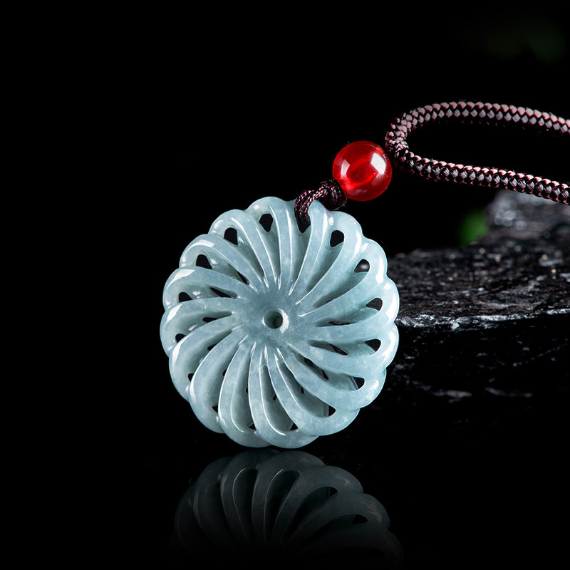 Burmese Jadeite Flower Pendant - đánh giá và giá Necklaces