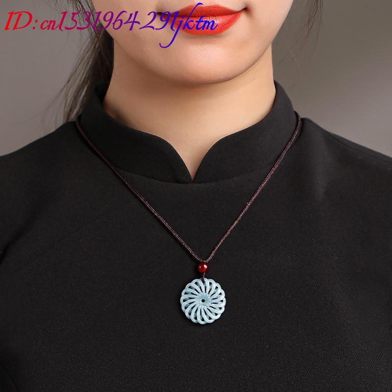 Burmese Jadeite Flower Pendant - đánh giá và giá Necklaces
