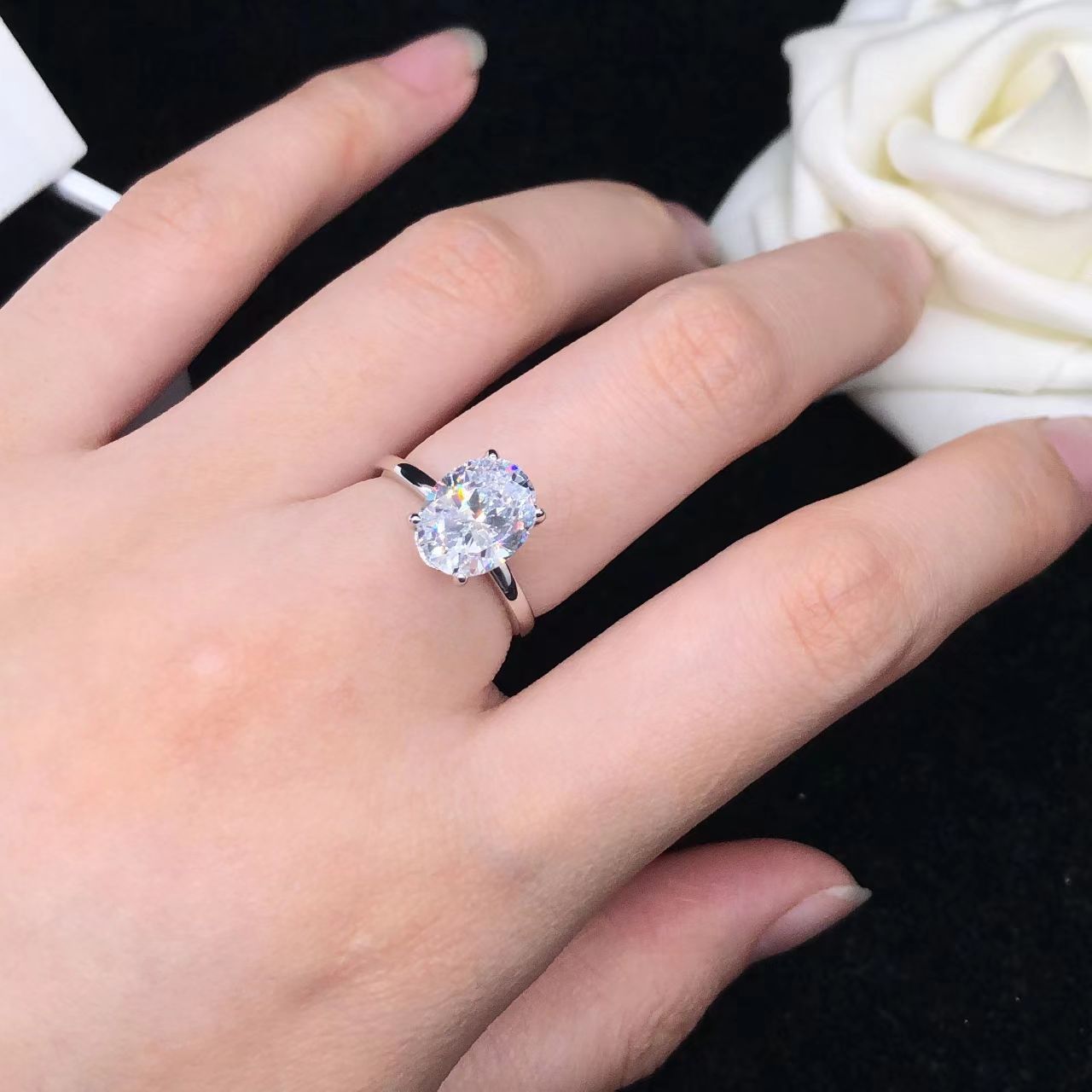 1/2/3 Carat Oval Cut Moissanit - đánh giá và giá Moissanite Engagement Ring 1 Carat