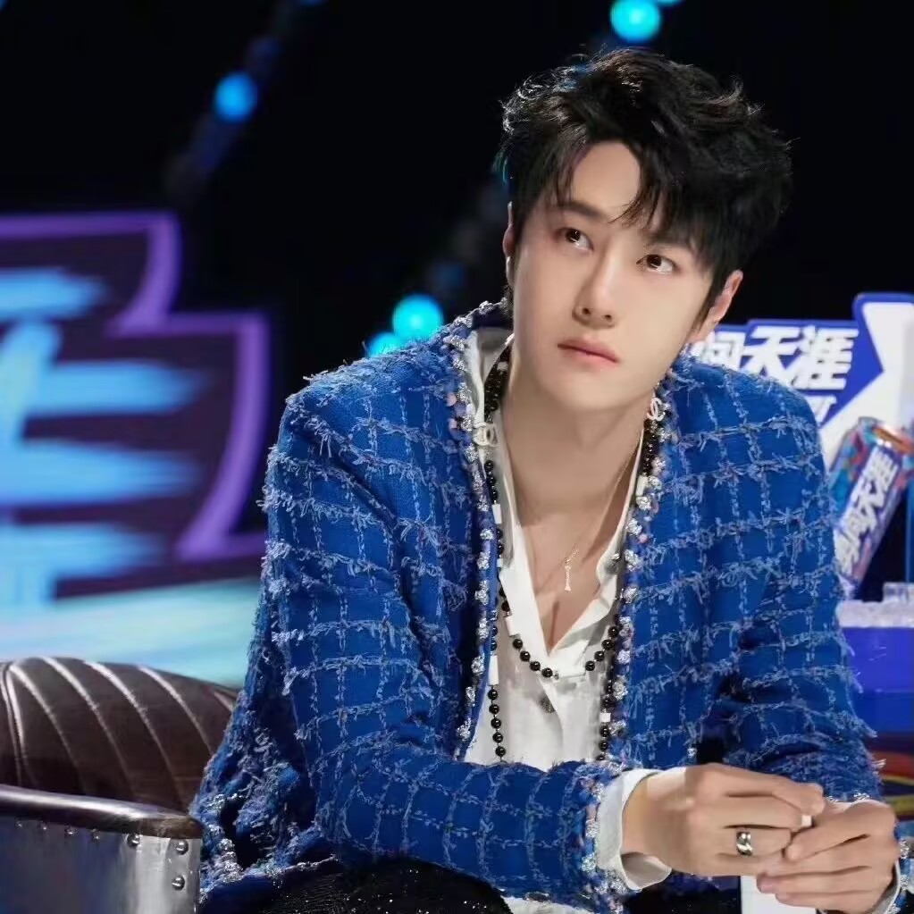 Upgraded version! Wang Yibo's  - đánh giá và giá Anime Pendant Necklace