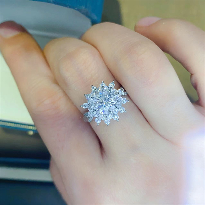 Luxury white gold solid platin - đánh giá và giá Moissanite Engagement Ring 1 Carat