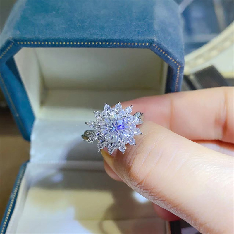 Luxury white gold solid platin - đánh giá và giá Moissanite Engagement Ring 1 Carat