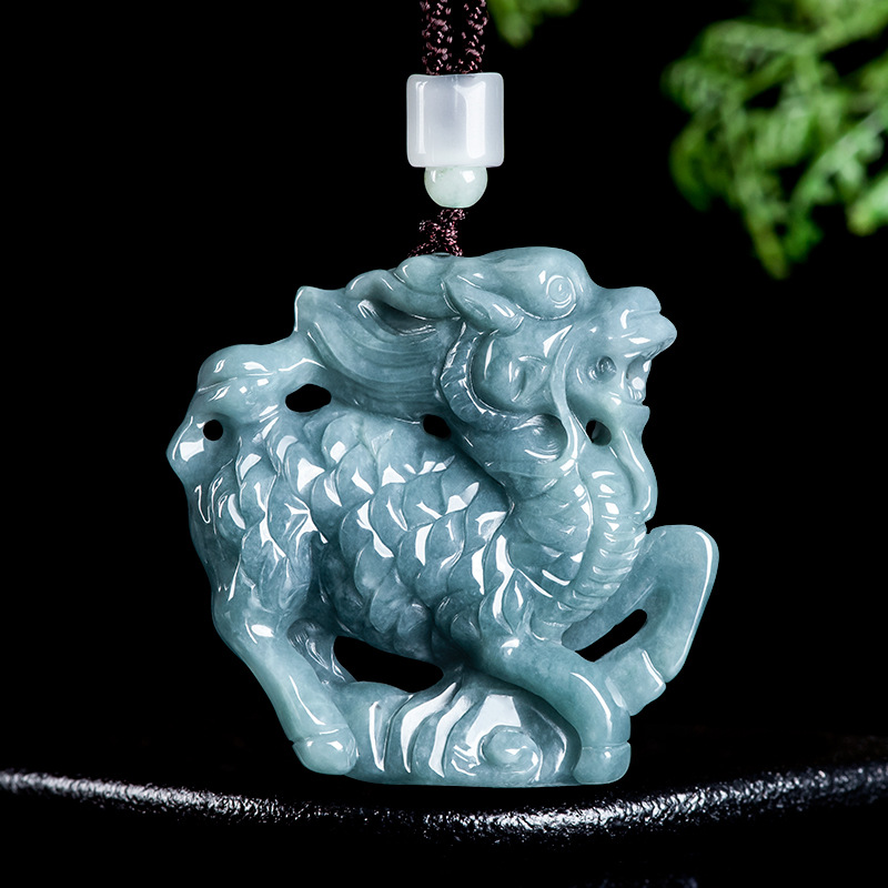 Burmese Jadeite Kylin Pendant  - đánh giá và giá Necklaces