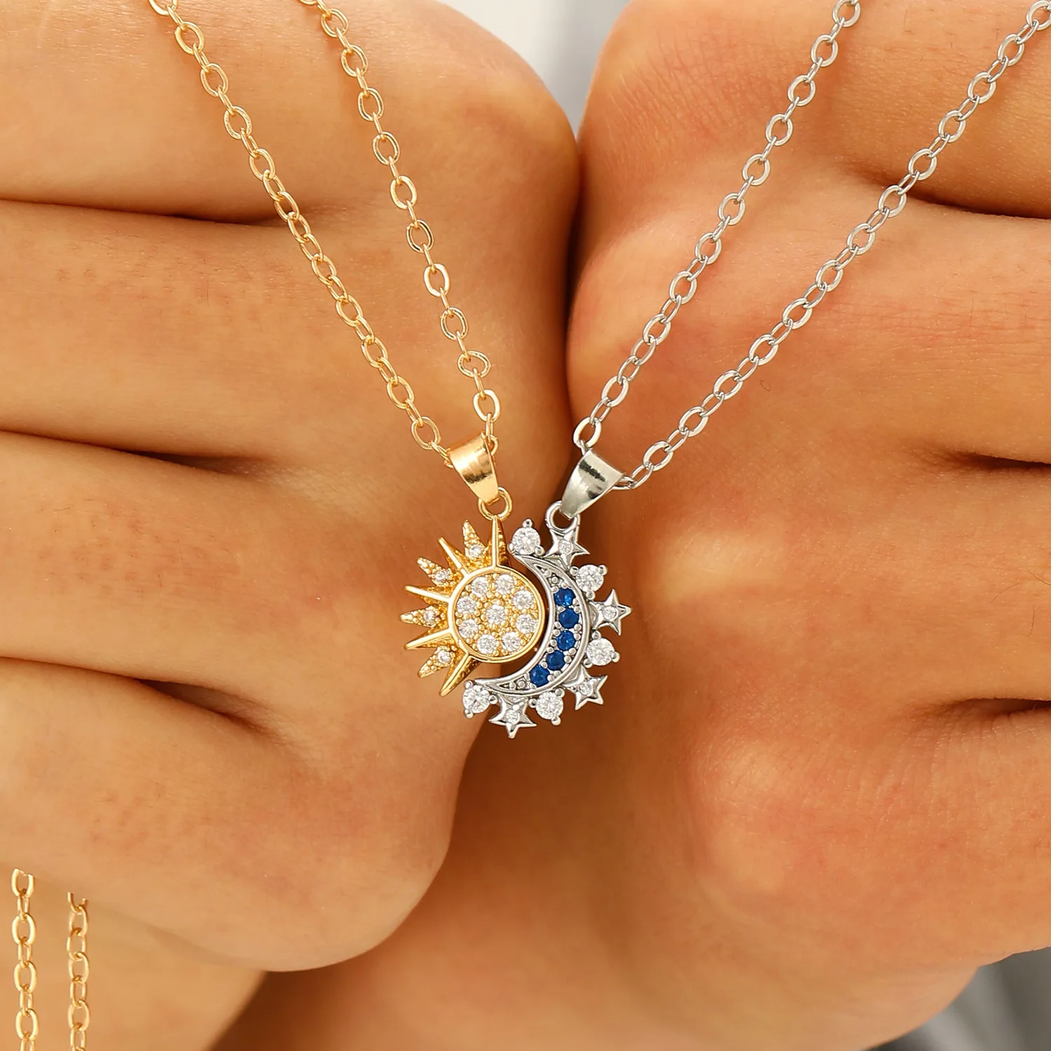 Fashion Shiny Rhinestone Sun M - đánh giá và giá Magnetic Couple Matching Necklaces