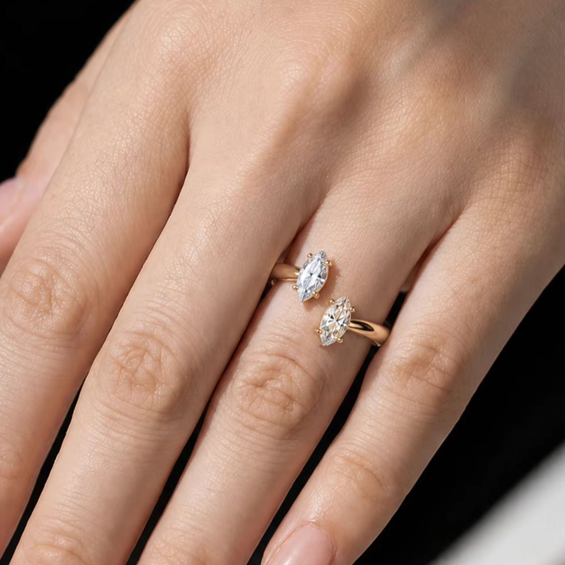 A 1-Carat 925 Sterling Silver  - đánh giá và giá Moissanite Engagement Ring 1 Carat