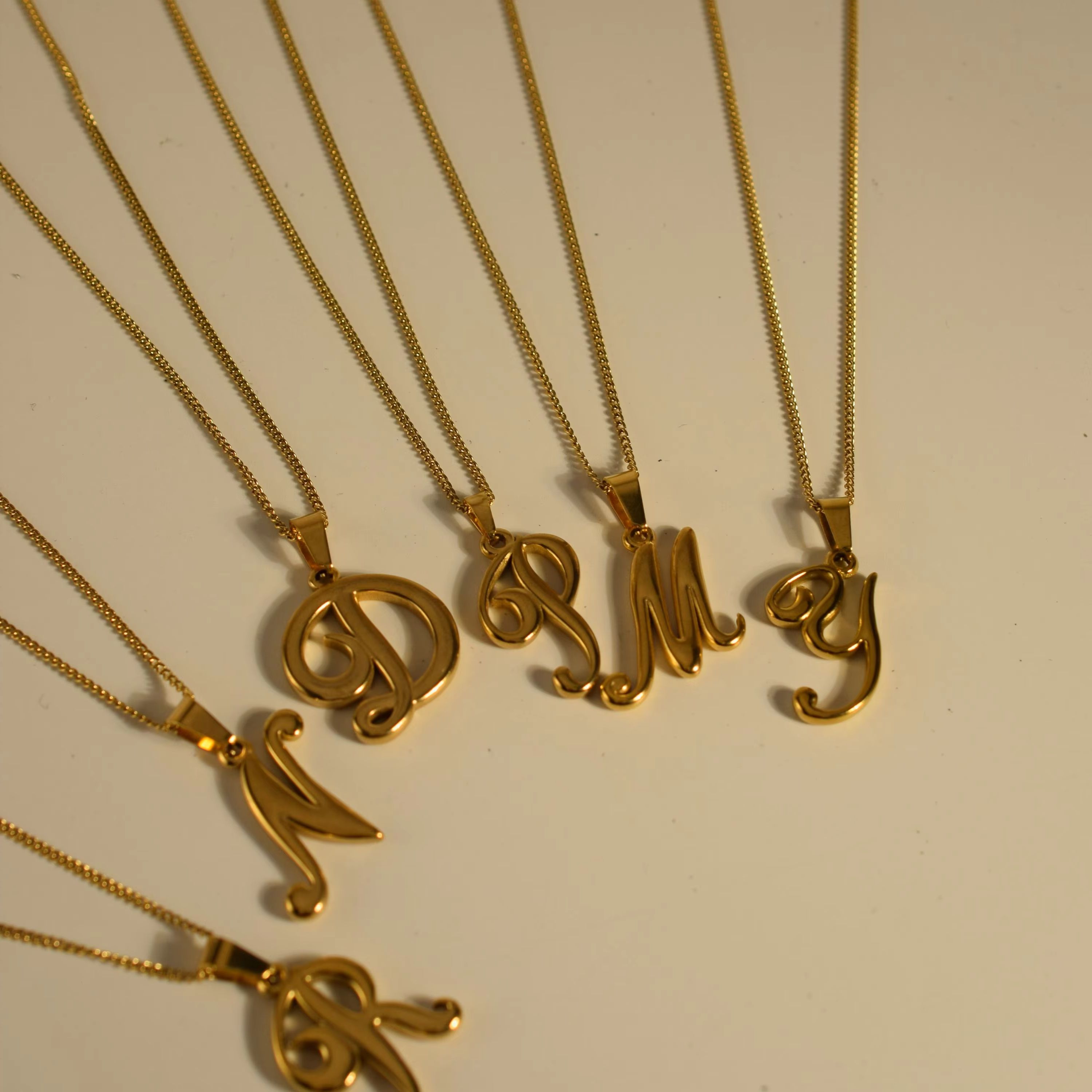 18k Gold Stainless Steel Vinta - đánh giá và giá Initial Letter Necklace 18K Gold