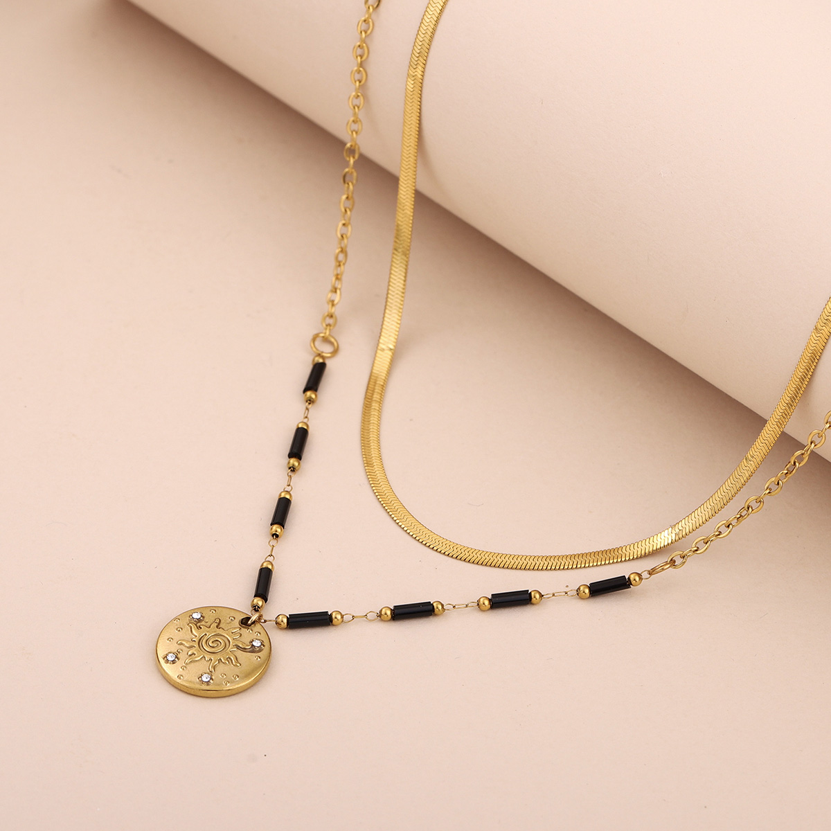 Boho Sun Face Coin Layered Nec - đánh giá và giá Layered Pendant Necklace Aesthetic