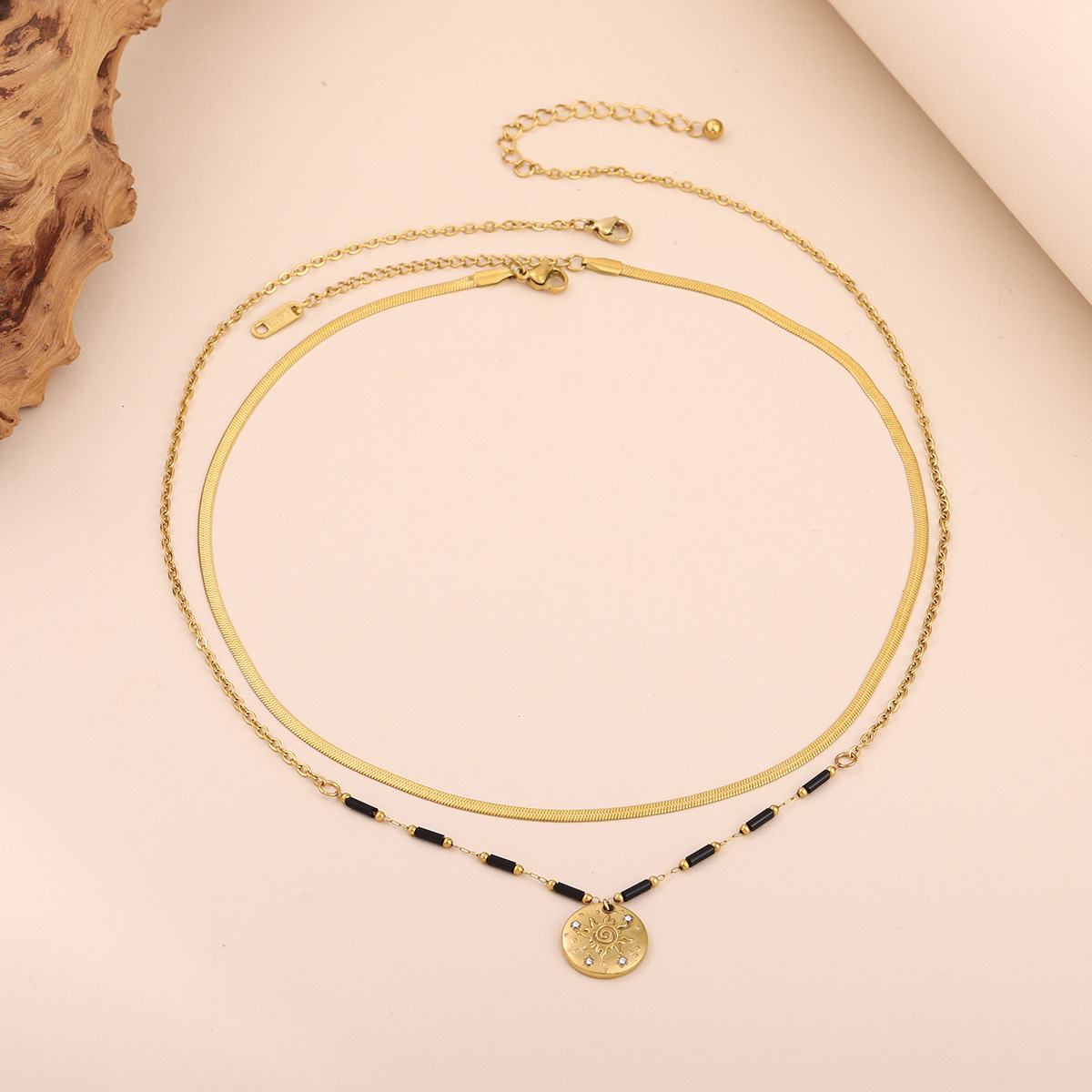 Boho Sun Face Coin Layered Nec - đánh giá và giá Layered Pendant Necklace Aesthetic
