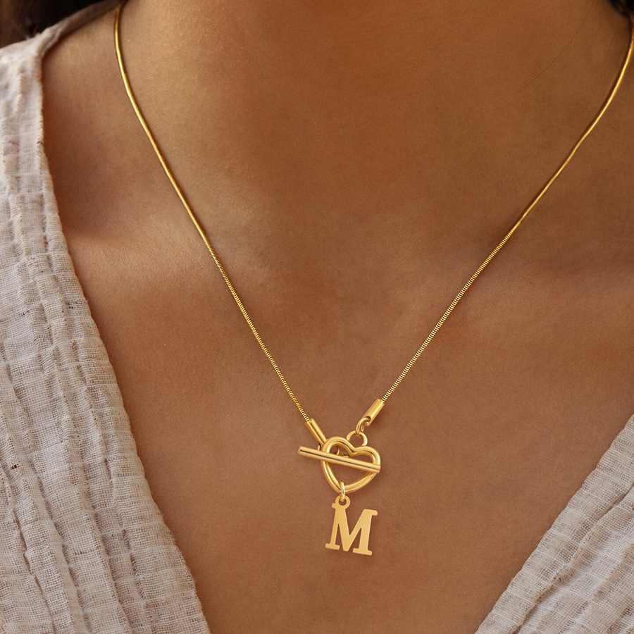 Fashion A-Z Initial Heart Pend - đánh giá và giá Initial Letter Necklace 18K Gold